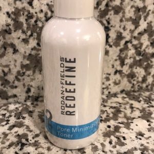 Rodan & Fields Redefine Pore Minimizing toner